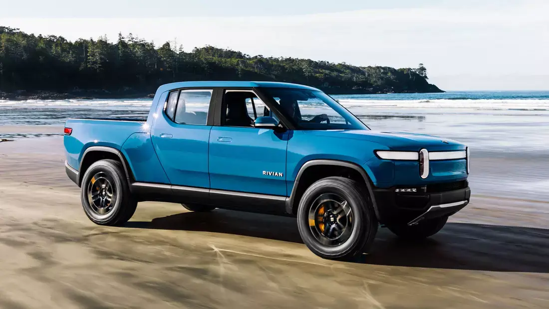 Tim Cook aperçu à bord d'un 4x4 électrique de Rivian (bon candidat pour l'Apple Car...)