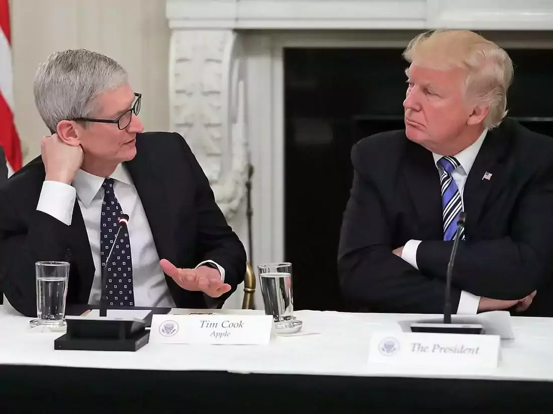 D. Trump et Tim Cook visiteront bientôt l'usine Apple au Texas