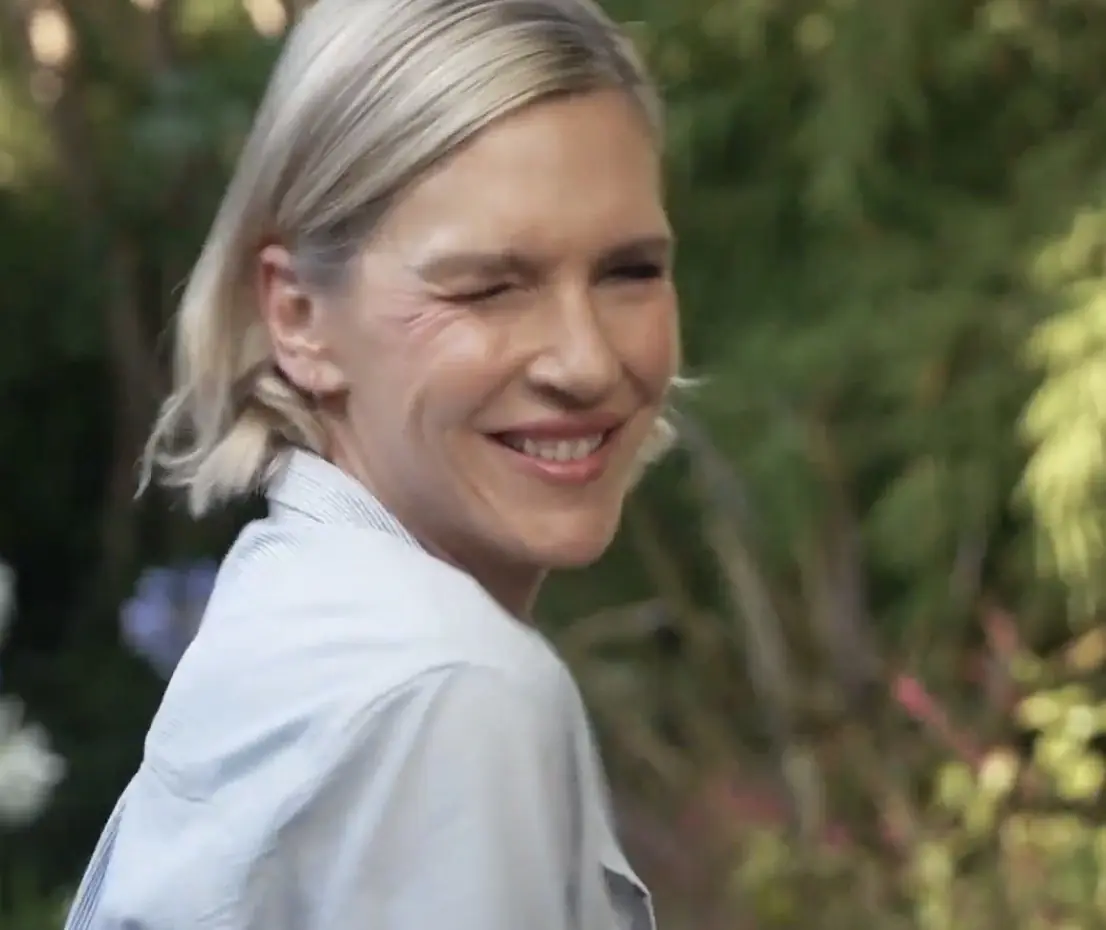 Tim Cook signe son dernier &laquo; Good morning &raquo; de PDG avec une vid&eacute;o pleine de stars
