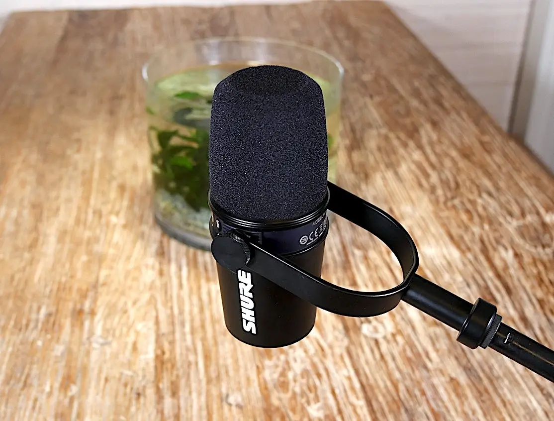 Test express du Shure MV7 : un microphone hybride XLR/USB inspiré du SM7B