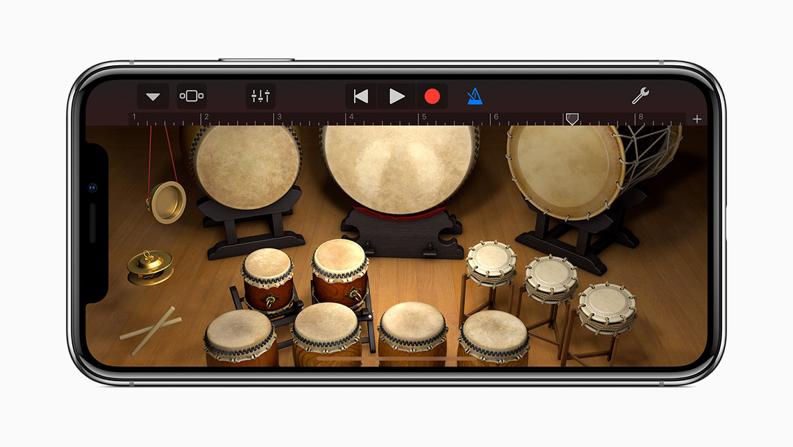 Mise à jour : GarageBand 2.3 est prêt pour l'écran de l'iPhone X