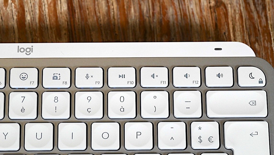 Prise en main du MX Keys Mini pour Mac : une version compacte pour le clavier Logitech