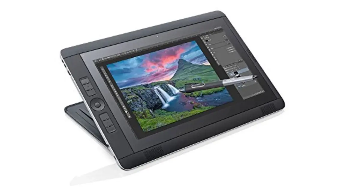 Promos : Wacom Cintiq Companion 2, drone AirDog, Gear IconX et enceintes Ultimate Ears