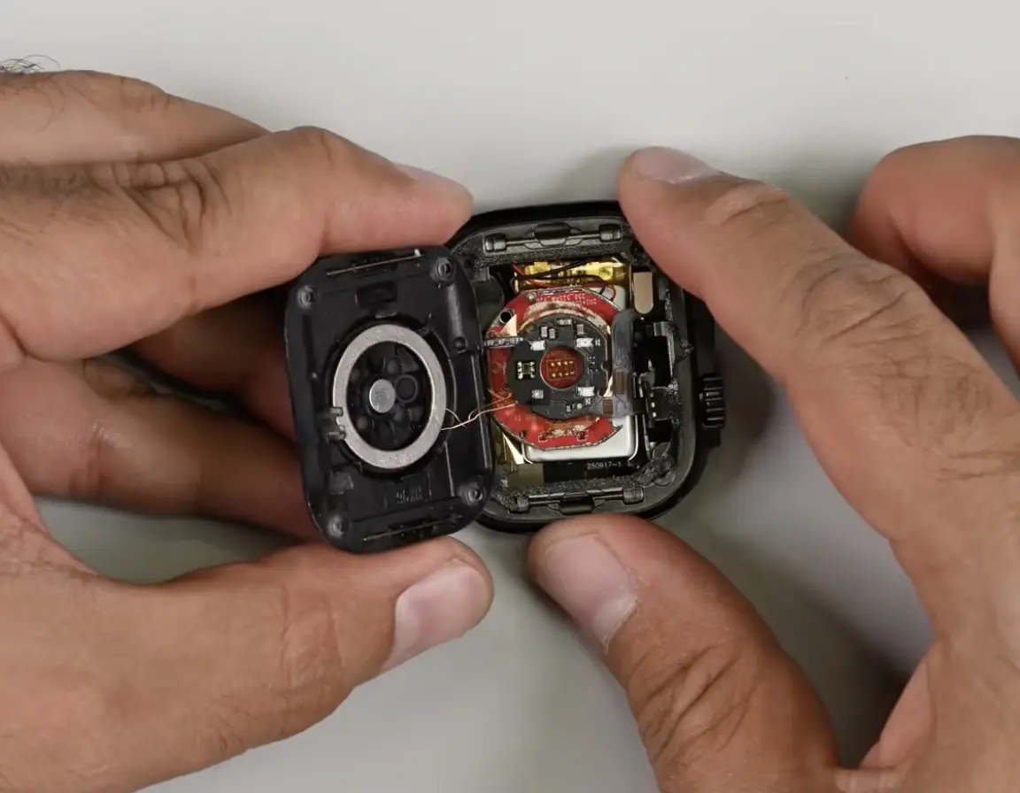 Capteurs peints et batteries deux fois plus petites&nbsp;: iFixit ouvre de faux produits Apple