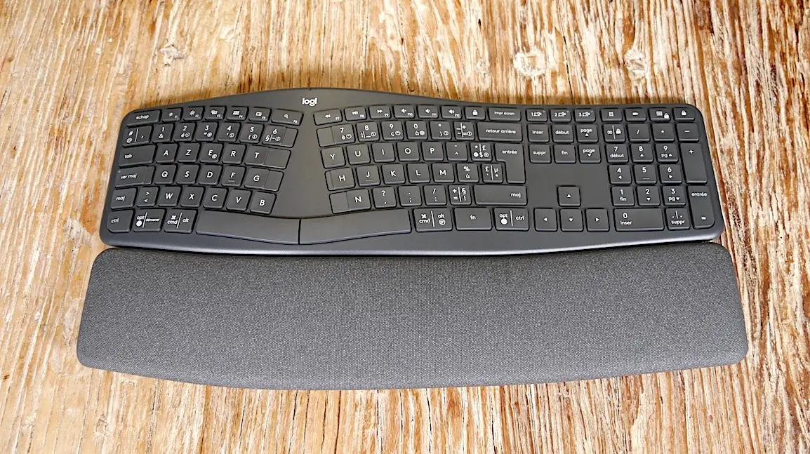 Ergo K860 : une nouveau clavier ergonomique à 119€ chez Logitech