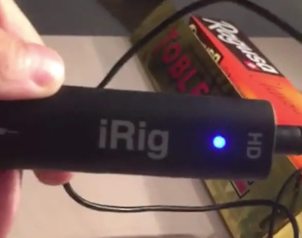 L'image du soir : Louis Bertignac, son Mac, son iRig et Logic Audio