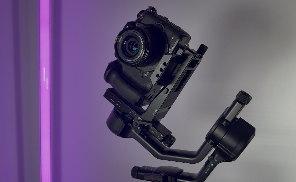 Test du DJI RONIN RS 5&nbsp;: simple &eacute;volution ou r&eacute;volution dans les stabilisateurs l&eacute;gers&nbsp;?