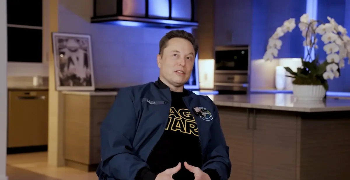 Elle a demandé à Elon Musk ce qu'il ferait avec seulement 1000 dollars, sa réponse est improbable !