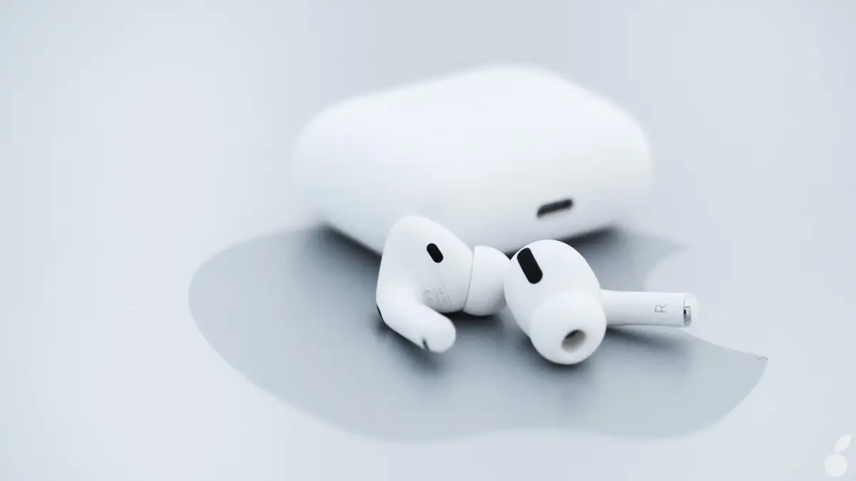 Ils saisissent pour près de 270 000€ d’AirPods et d’Apple Watch contrefaits