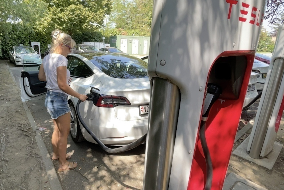 Enfer des prix des bornes de recharge, badge, CB : l'UFC dénonce tout un système