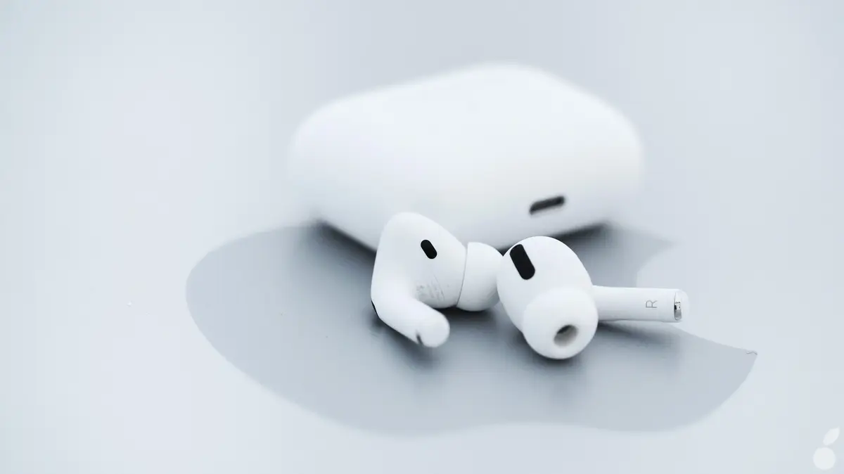 מפעל ענק מזויף של AirPods שפורק בסין