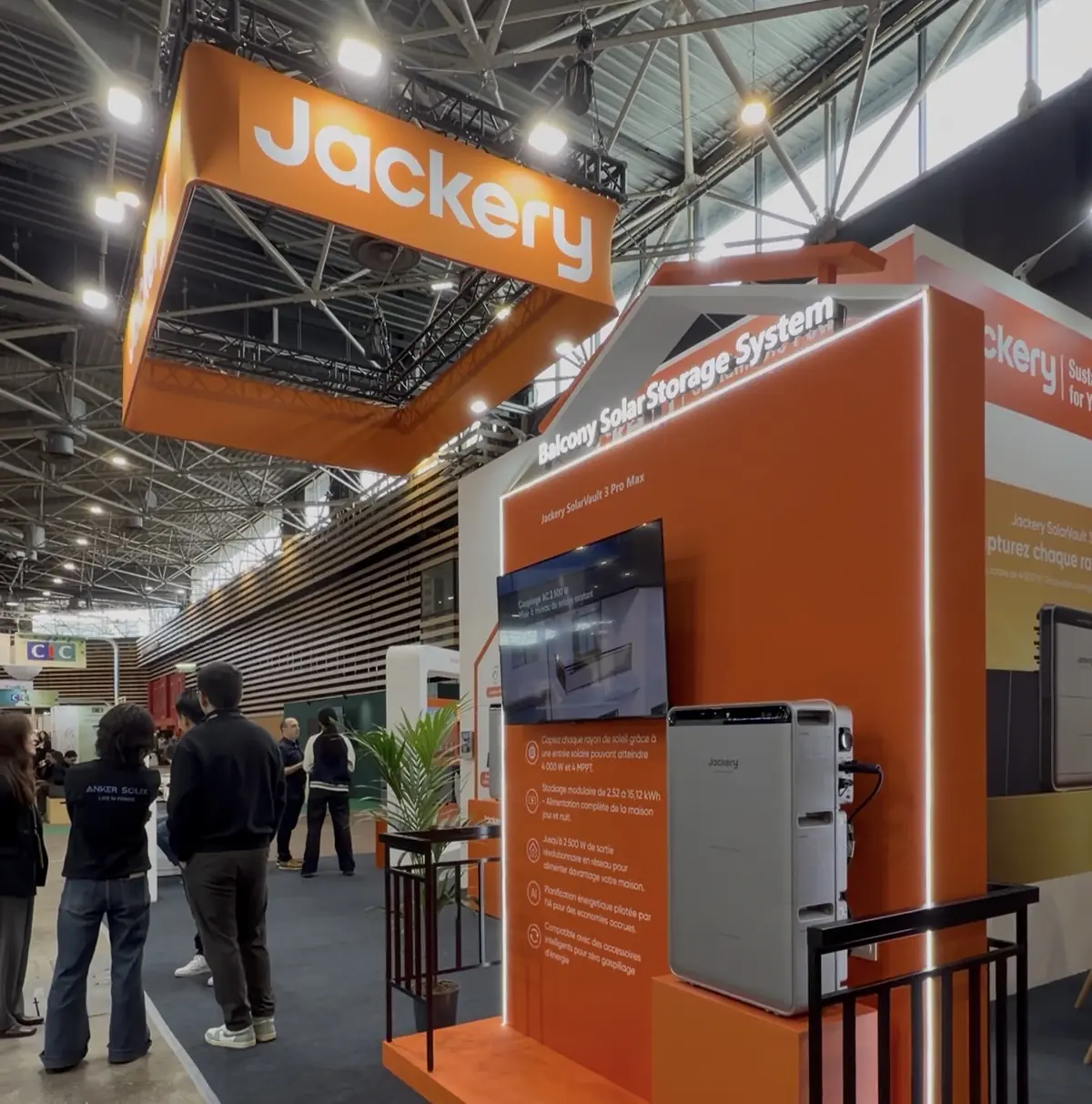 De belles batteries solaires avec injection dans la maison chez Jackery&nbsp;: SolarVault 3 Pro/Max