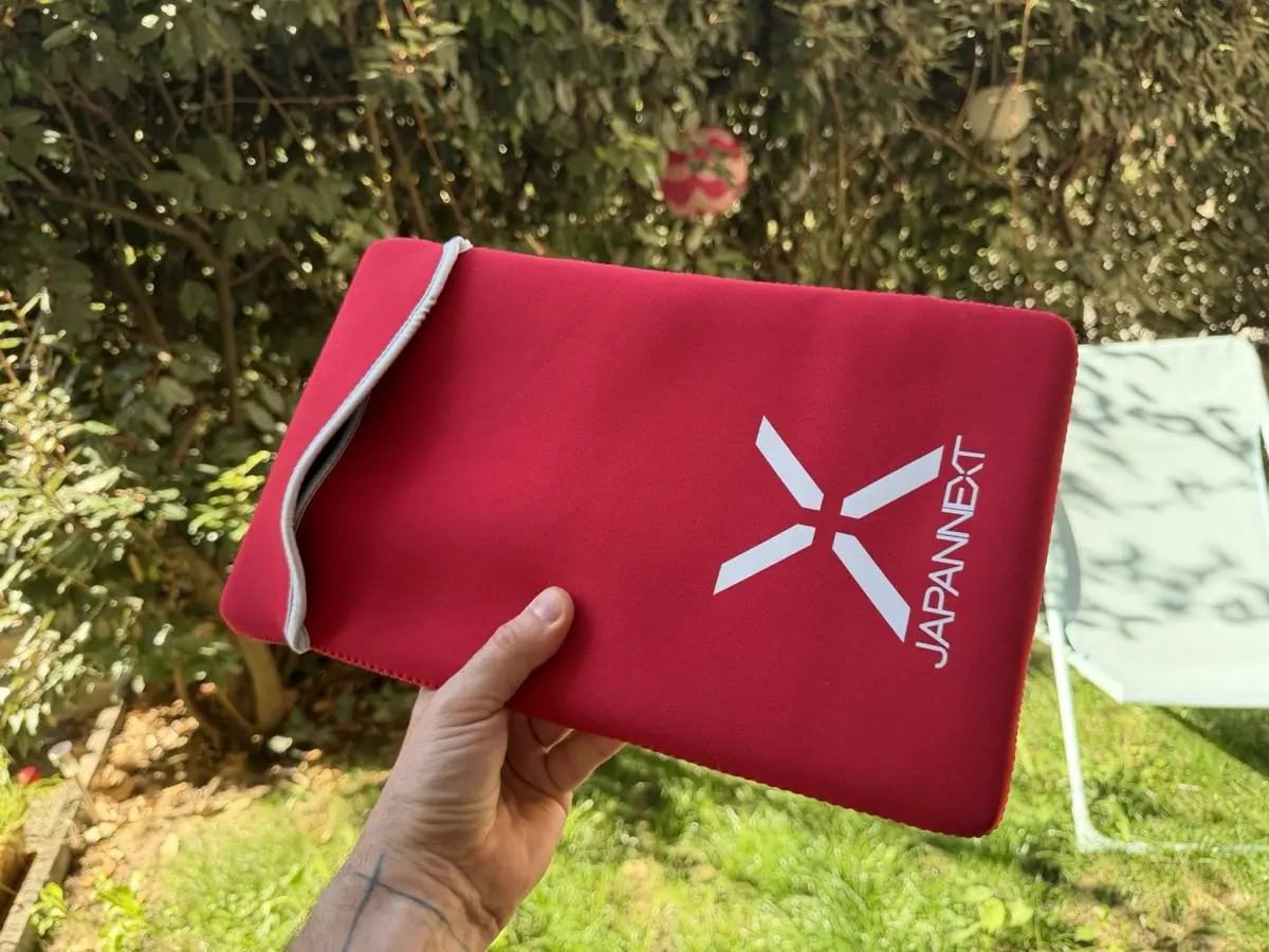 Test de l'&eacute;cran portable tactile JapanNext&nbsp;: un 15,6 pouces complet &agrave; glisser dans le sac