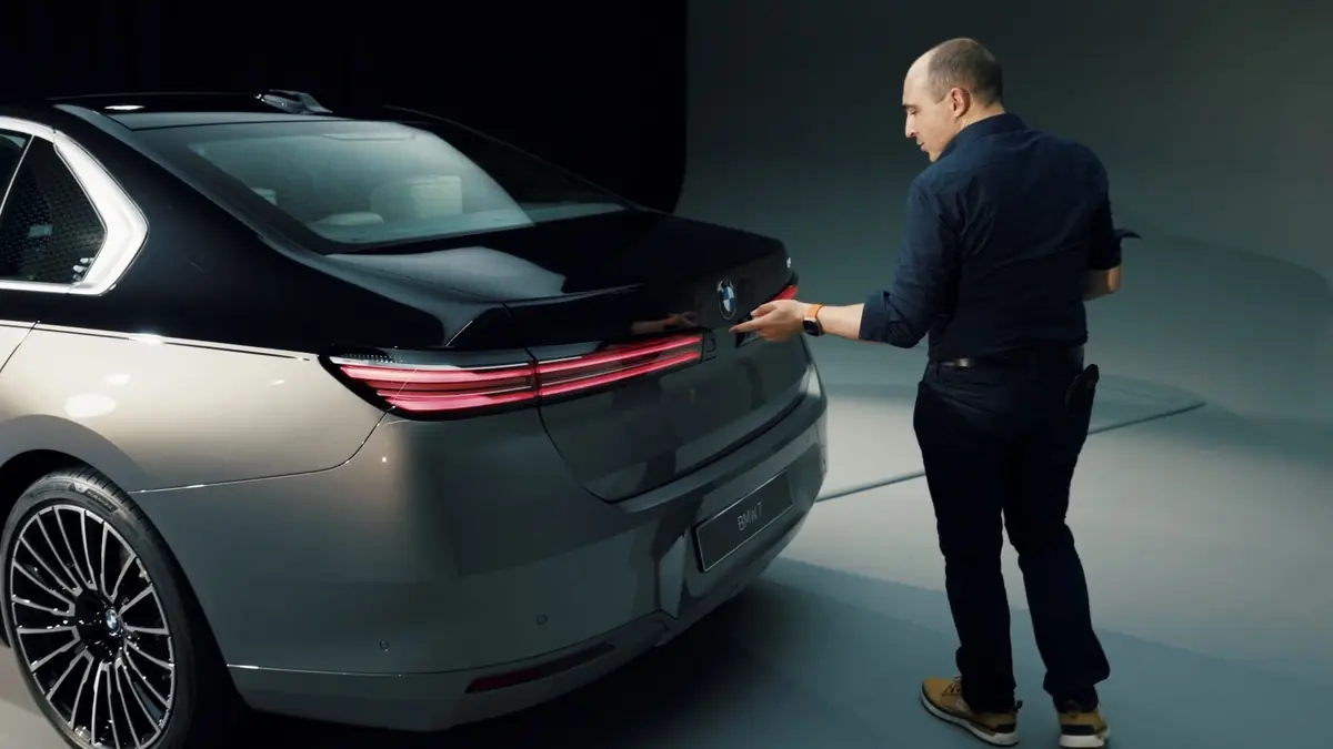 In&eacute;dit&nbsp;! A bord de la luxueuse BMW i7&nbsp;: un &eacute;cran 8K et 700 km d'autonomie&nbsp;!