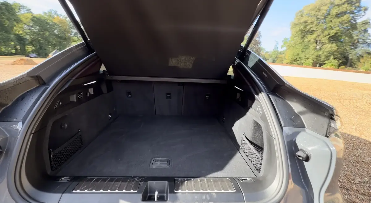 Essai Porsche Cayenne &eacute;lectrique&nbsp;: circuit, off-road, recharge, 1000CV... il nous a bluff&eacute;s&nbsp;!
