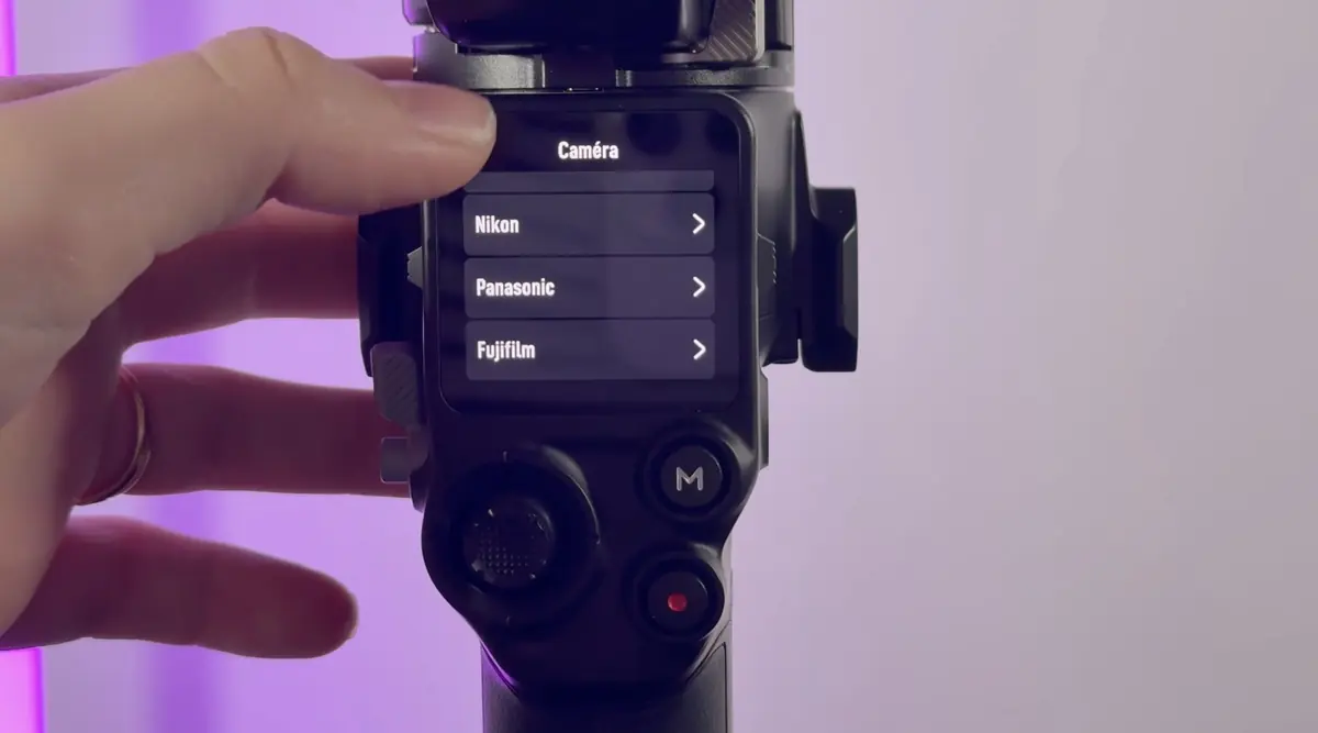 Test du DJI RONIN RS 5&nbsp;: simple &eacute;volution ou r&eacute;volution dans les stabilisateurs l&eacute;gers&nbsp;?