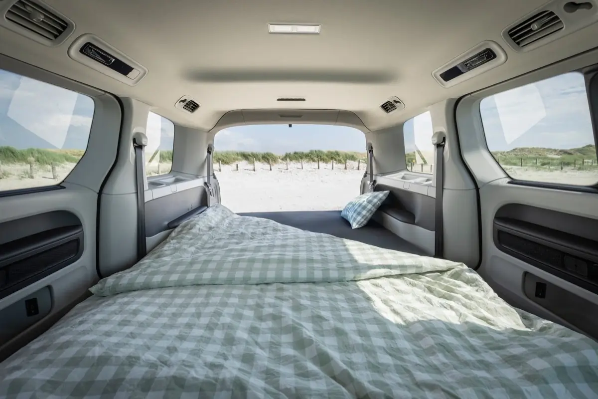 L'ID. Buzz devient un van de camping avec le pack Good-Night