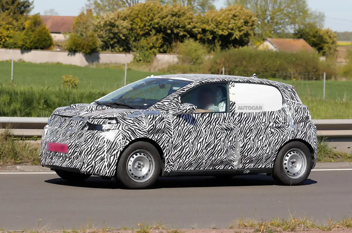 Premi&egrave;re photos vol&eacute;es d&rsquo;une Dacia &eacute;lectrique moins ch&egrave;re que la Twingo