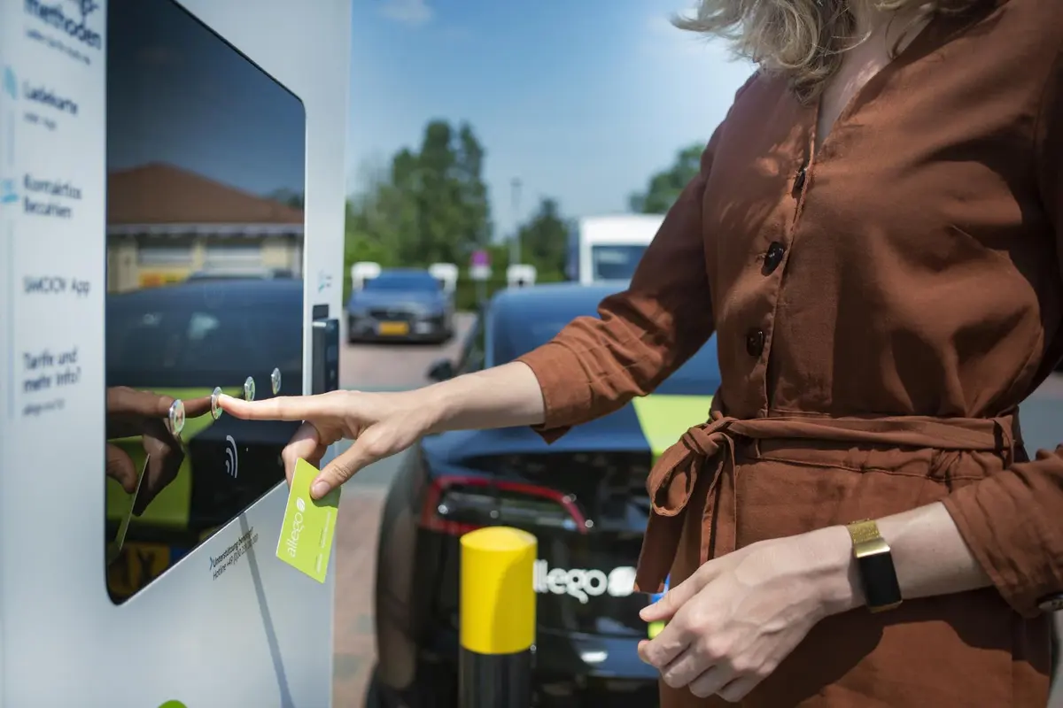 Bornes de recharge : les tarifs augmentent sensiblement chez certains opérateurs