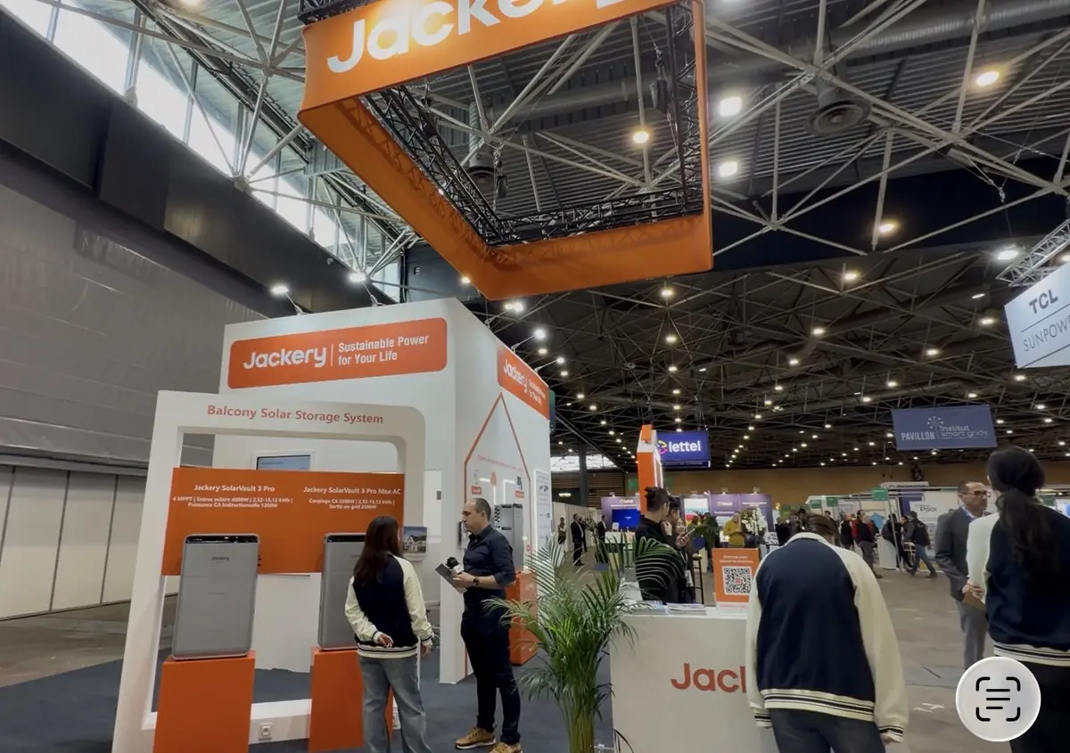 De belles batteries solaires avec injection dans la maison chez Jackery&nbsp;: SolarVault 3 Pro/Max