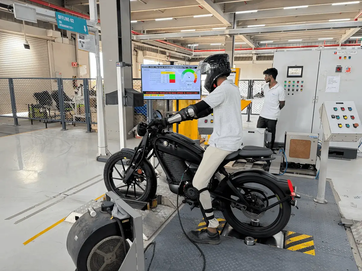 Les motos sont toutes test&eacute;es en fin de ligne