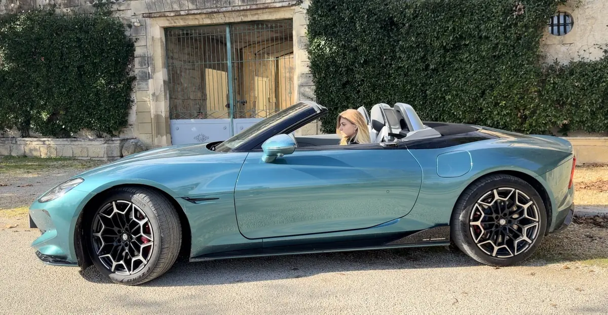Essai MG Cyberster Propulsion&nbsp;: un cabrio de 340 ch avec 0 malus et 100% fun&nbsp;!