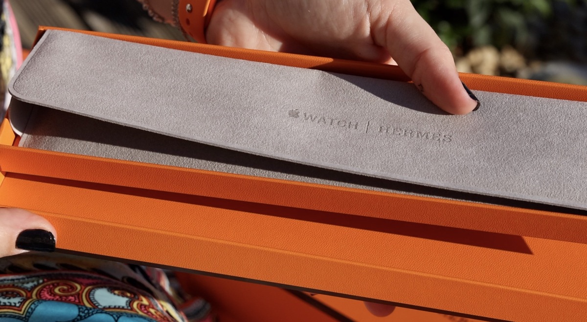 On déballe l'Apple Watch Series 8 Hermès Double Tour Gourmette Métal !