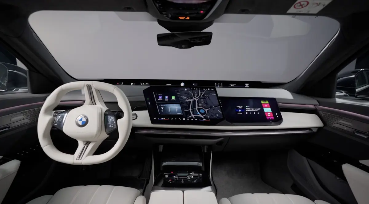In&eacute;dit&nbsp;! A bord de la luxueuse BMW i7&nbsp;: un &eacute;cran 8K et 700 km d'autonomie&nbsp;!