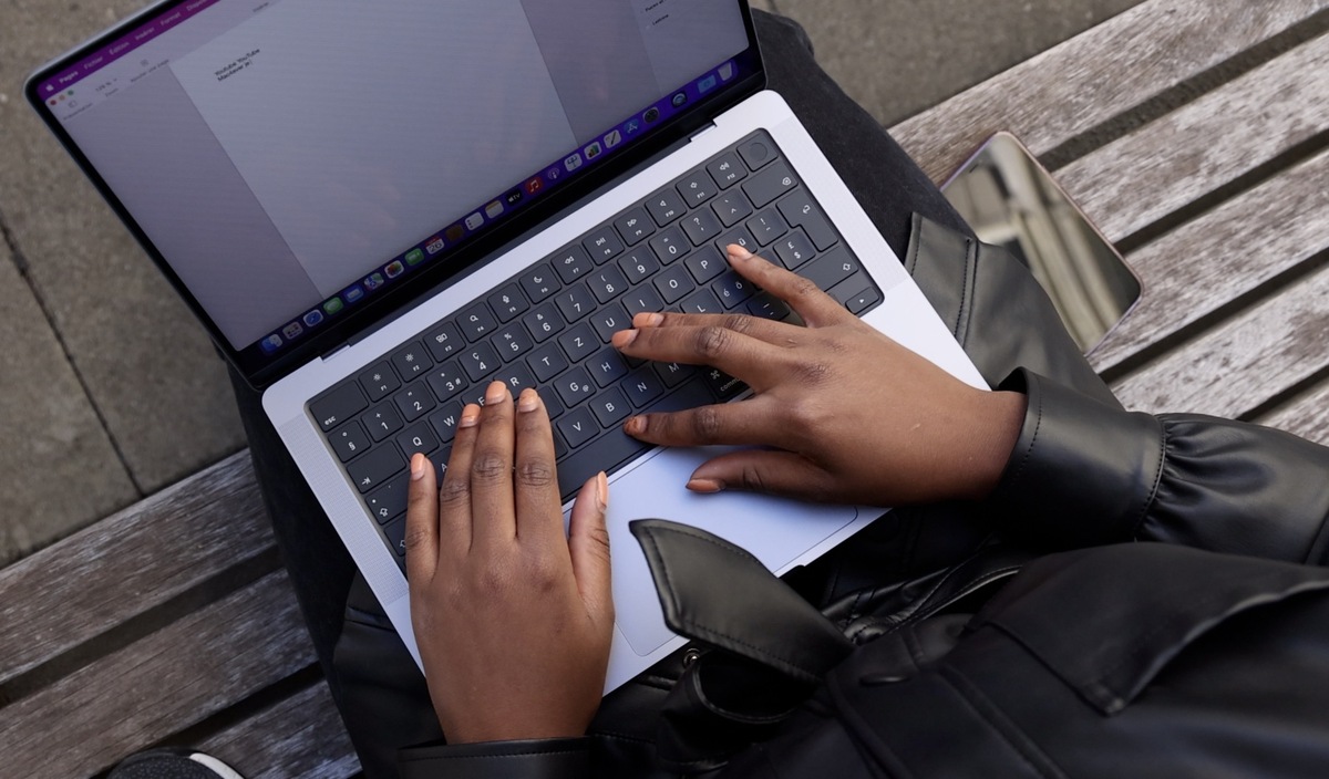 Les MacBook Pro M2 Pro/Max à nouveau reportés : pas avant avril/mai ?