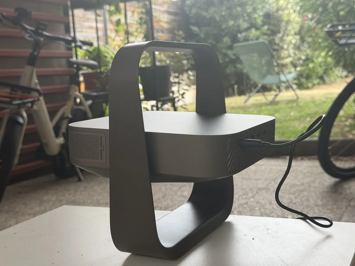 Test du XGIMI Elfin Flip 4K&nbsp;: le projo nomade qu'on d&eacute;place partout