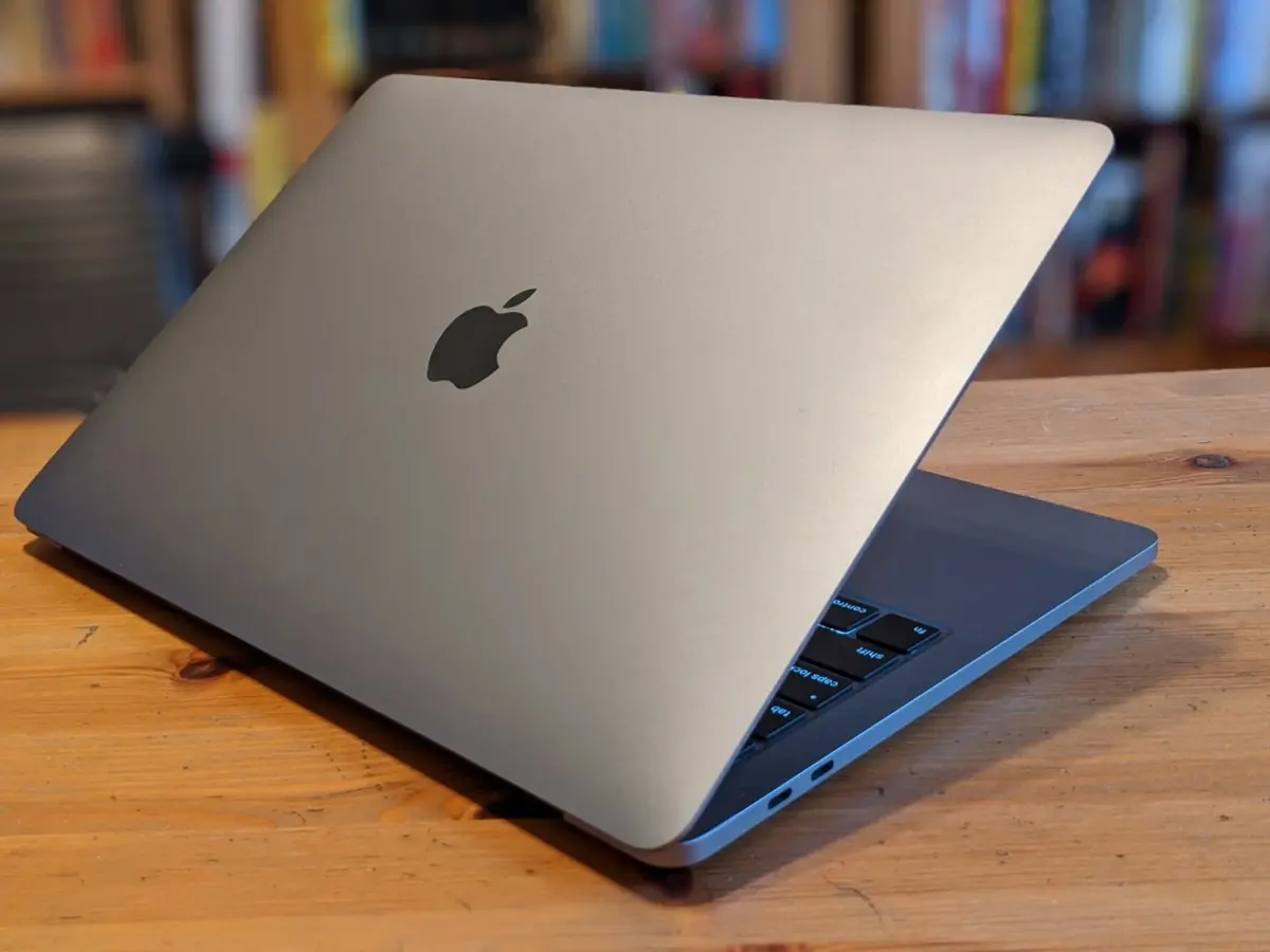 Revue de presse MacBook Pro 13" 2020 : un clavier salutaire pour une machine attendue