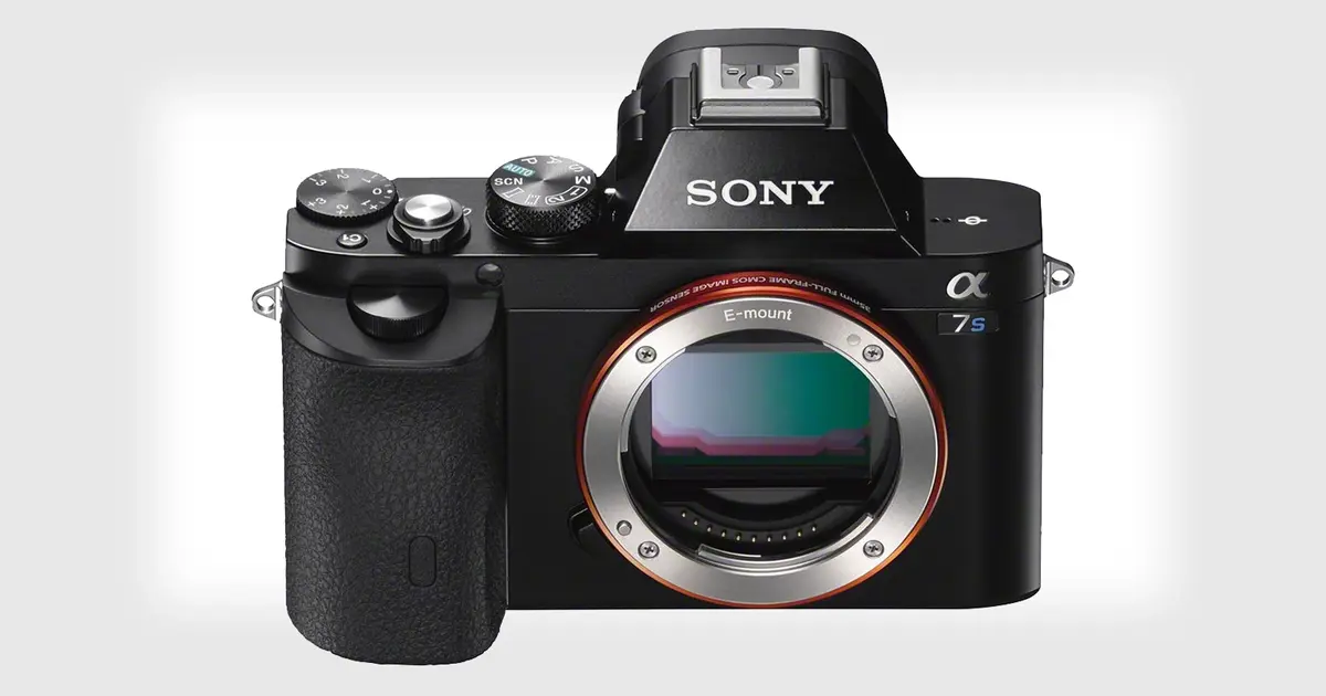 Photo : un possible Nikon Z5, Panasonic LUMIX G100 pour le VLOG et Sony a7S III