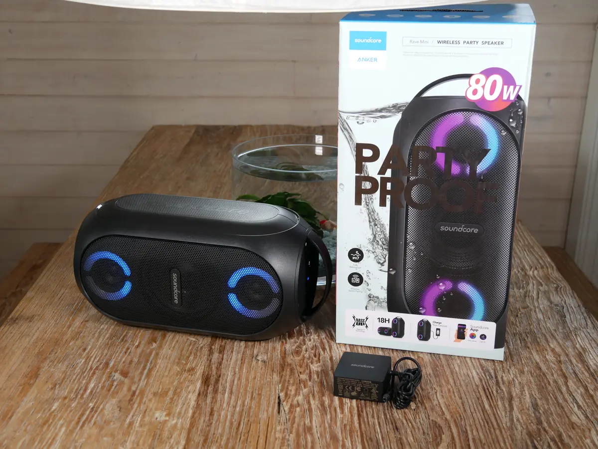 Test express Soundcore Rave Mini : une enceinte Bluetooth pour les soirées d'été