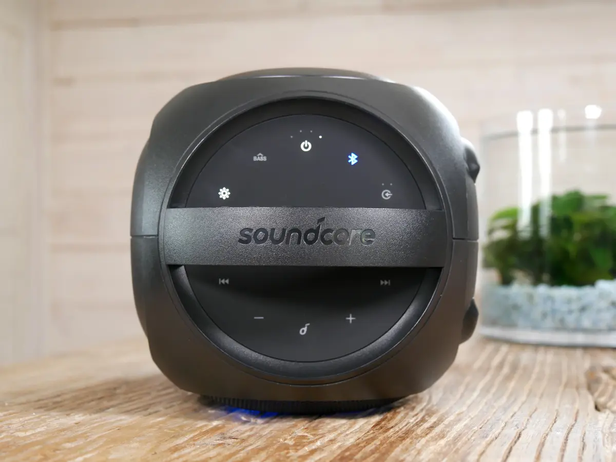 Test express Soundcore Rave Mini : une enceinte Bluetooth pour les soirées d'été