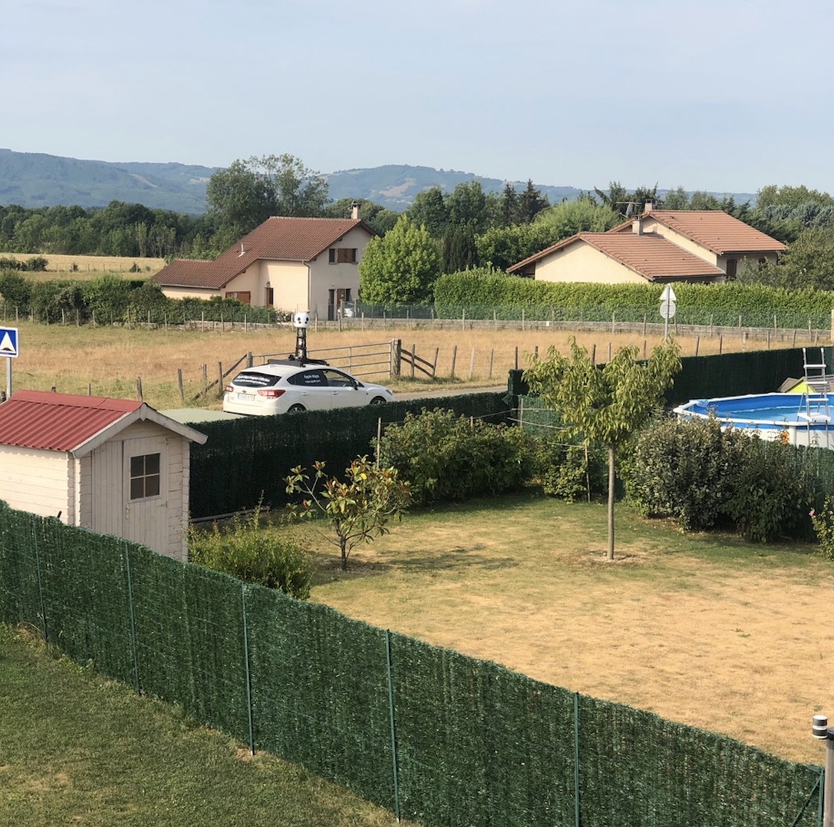 Les voitures Apple Maps s'enfoncent dans la campagne française profonde