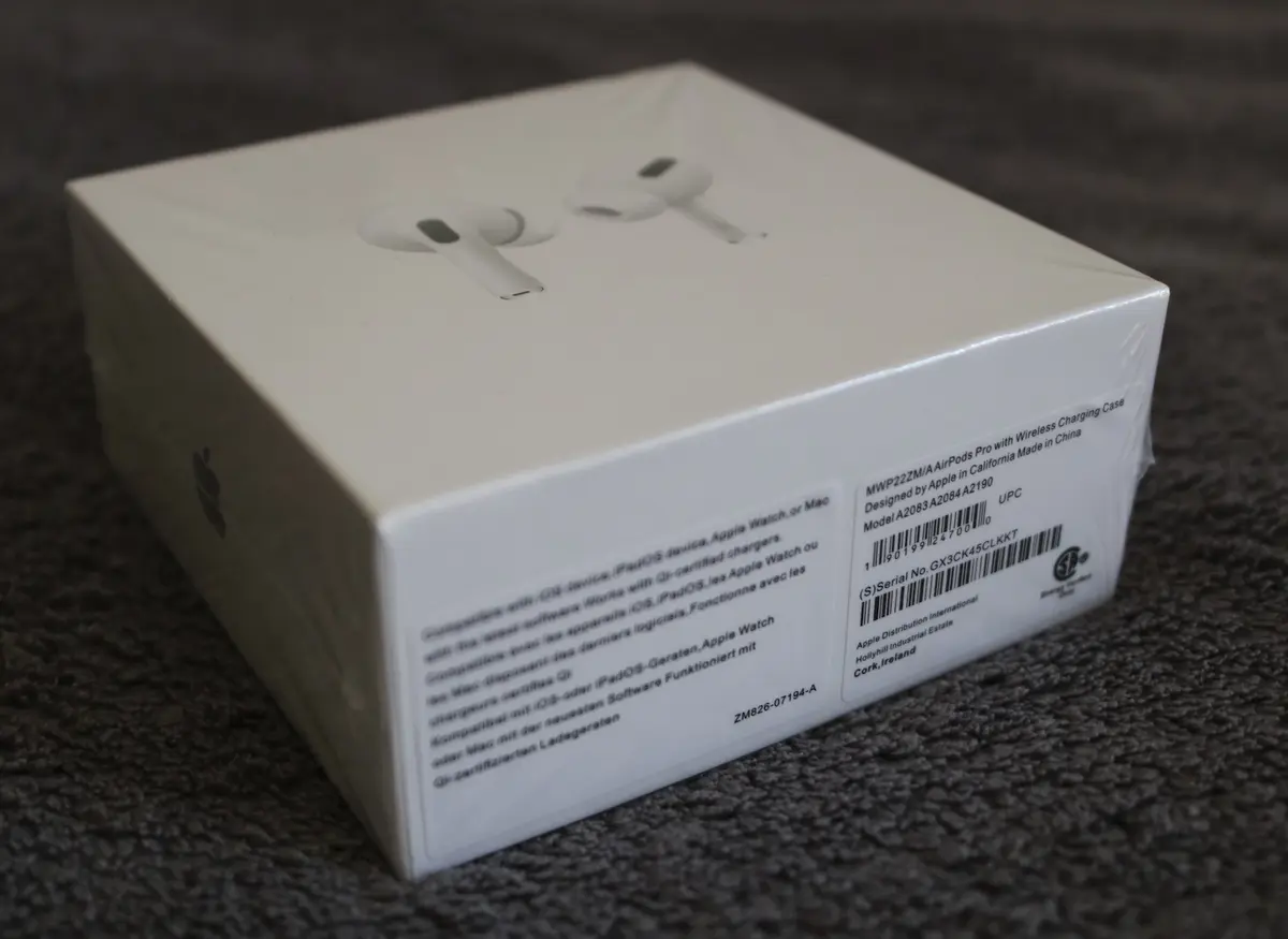 Contrefaçon : attention aux AirPods avec numéro de série déjà échangés en Apple Store