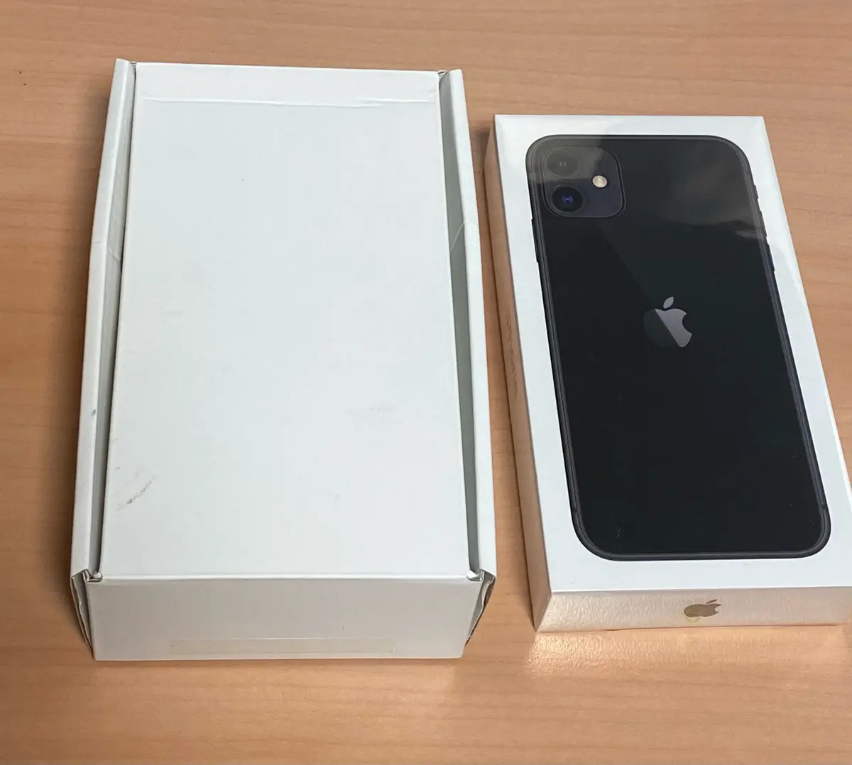 En France, les boites d'iPhone 11/12 ne sont pas vraiment plus petites (photos)