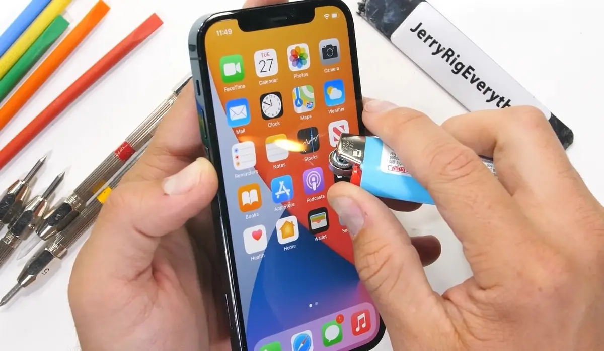 Le Ceramic Shield et le châssis des iPhone 12 Pro  subissent de nouveaux outrages