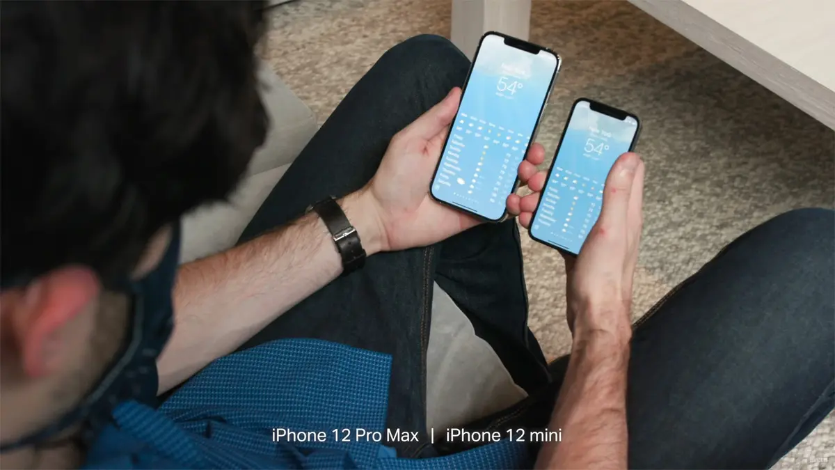 L'image du jour : les premiers iPhone 12 mini et 12 Pro Max se dévoilent