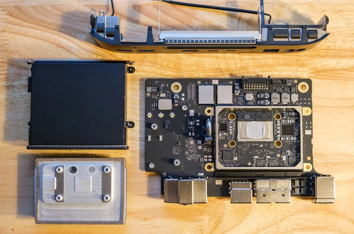 L'image du jour : un premier démontage du Mac mini dévoile la puce M1