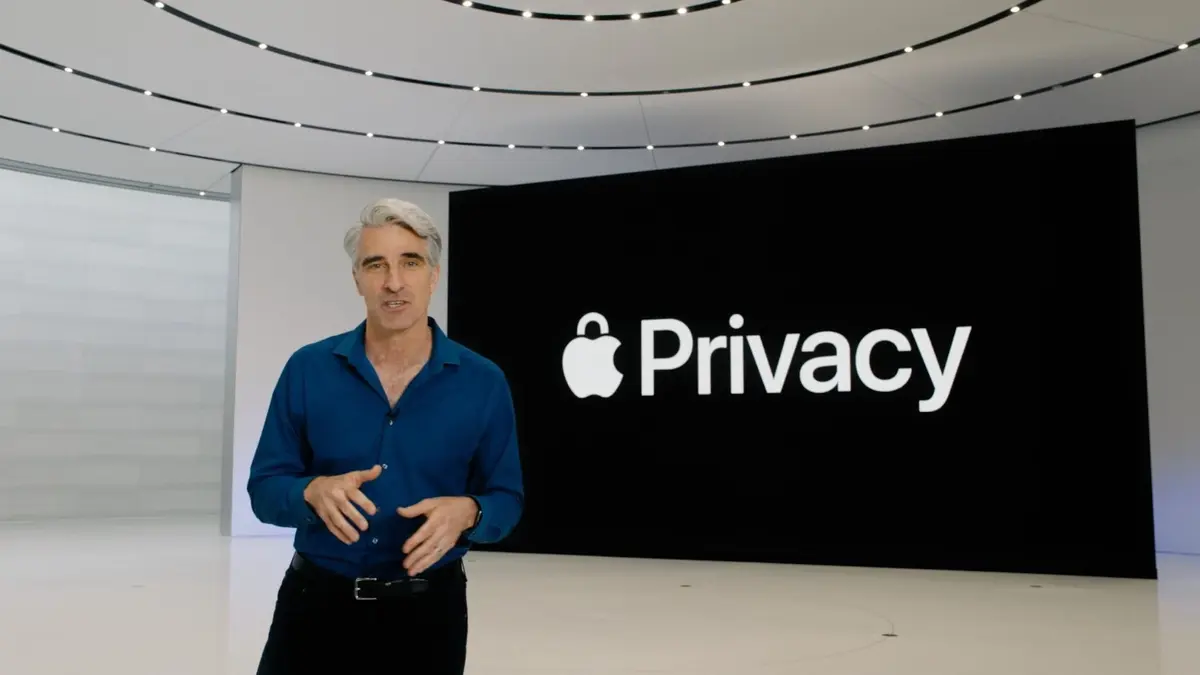 iOS 14 : Craig Federighi se veut le fervent défenseur de l’anti-tracking d’Apple