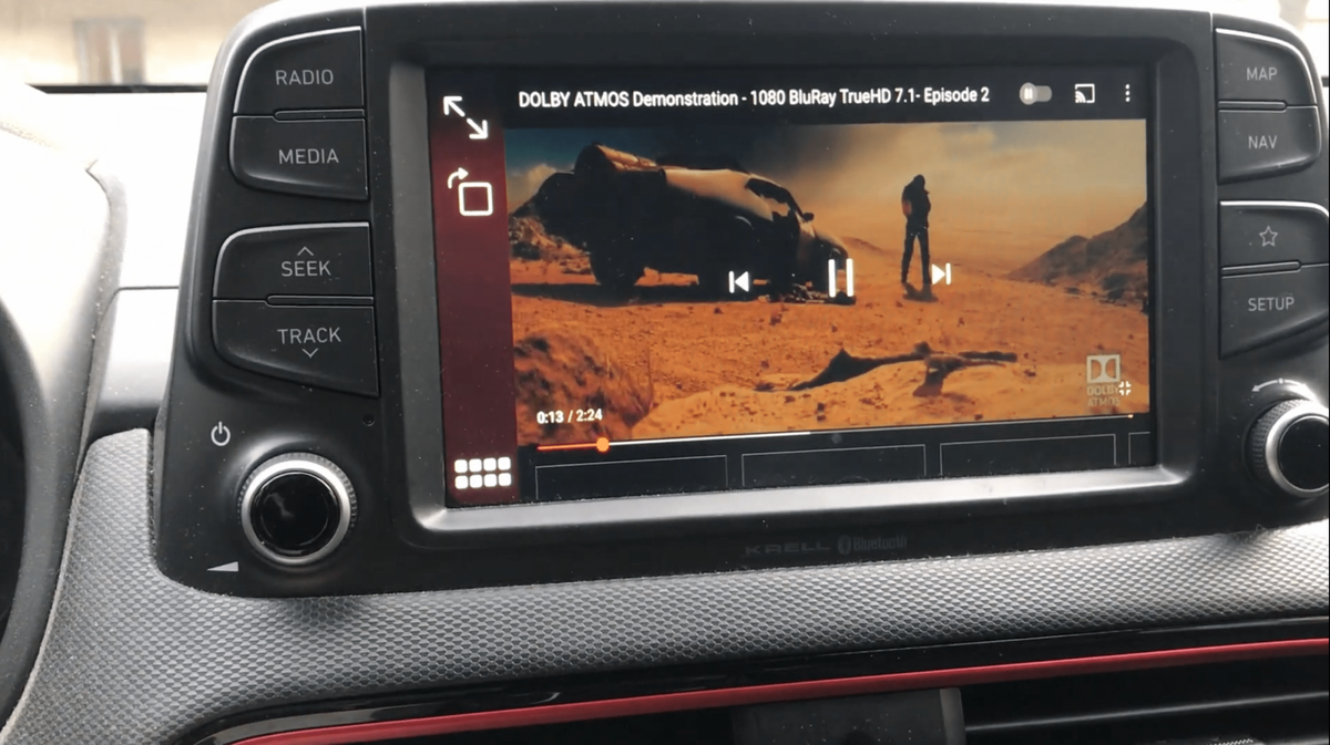 Des petits malins piratent CarPlay pour y regarder des vidéos !