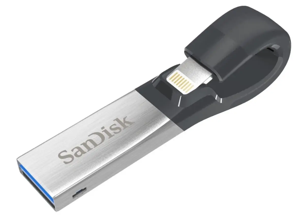 מבצעים: מפתח USB/Lightning בנפח 64GB ב