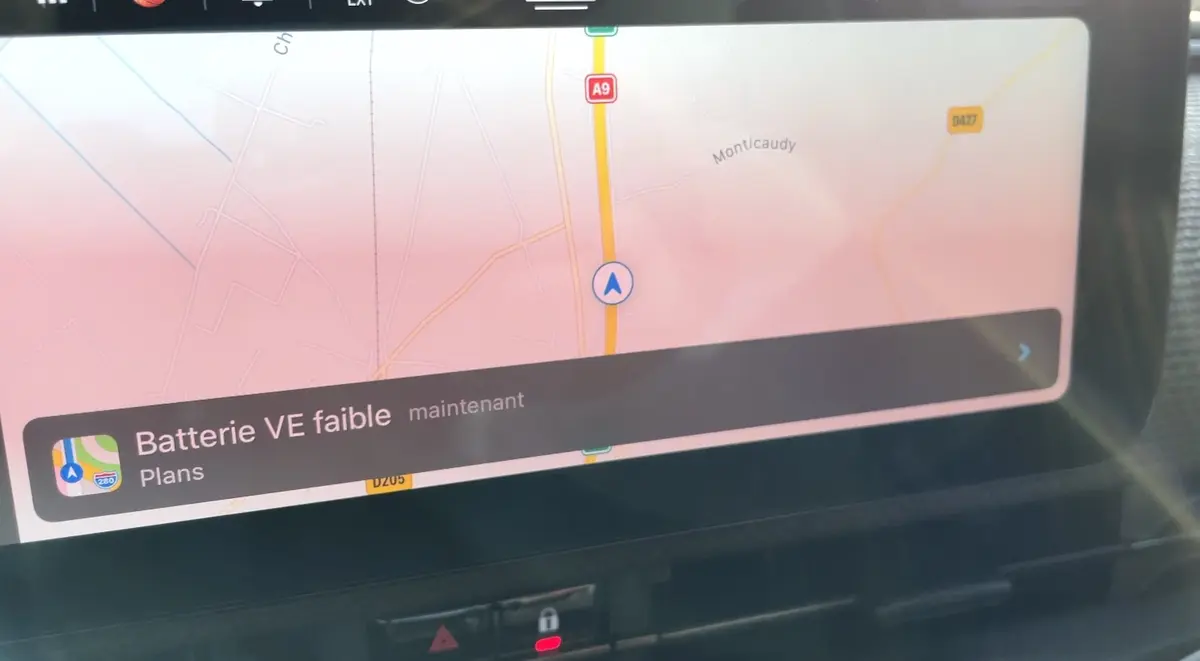 VE : Plans (via CarPlay) détecte le niveau de batterie et propose des bornes de recharge !