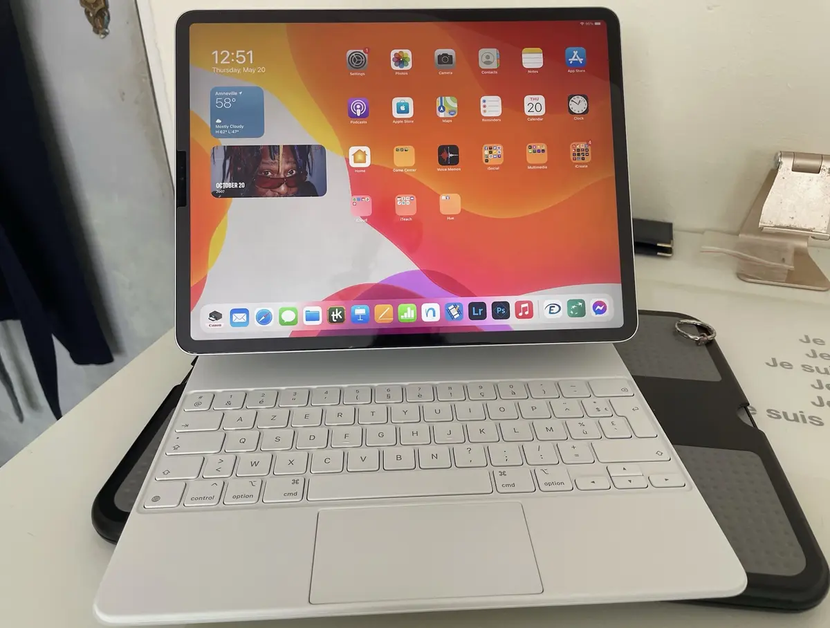 Petite déballage français du Magic Keyboard blanc d'Apple pour iPad Pro 2021 (photos)