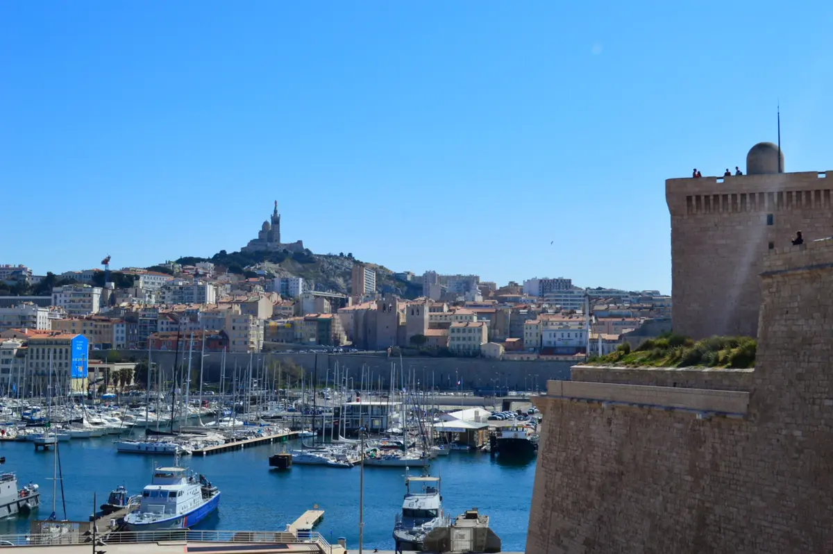 Airbnb : Marseille prend une décision radicale !