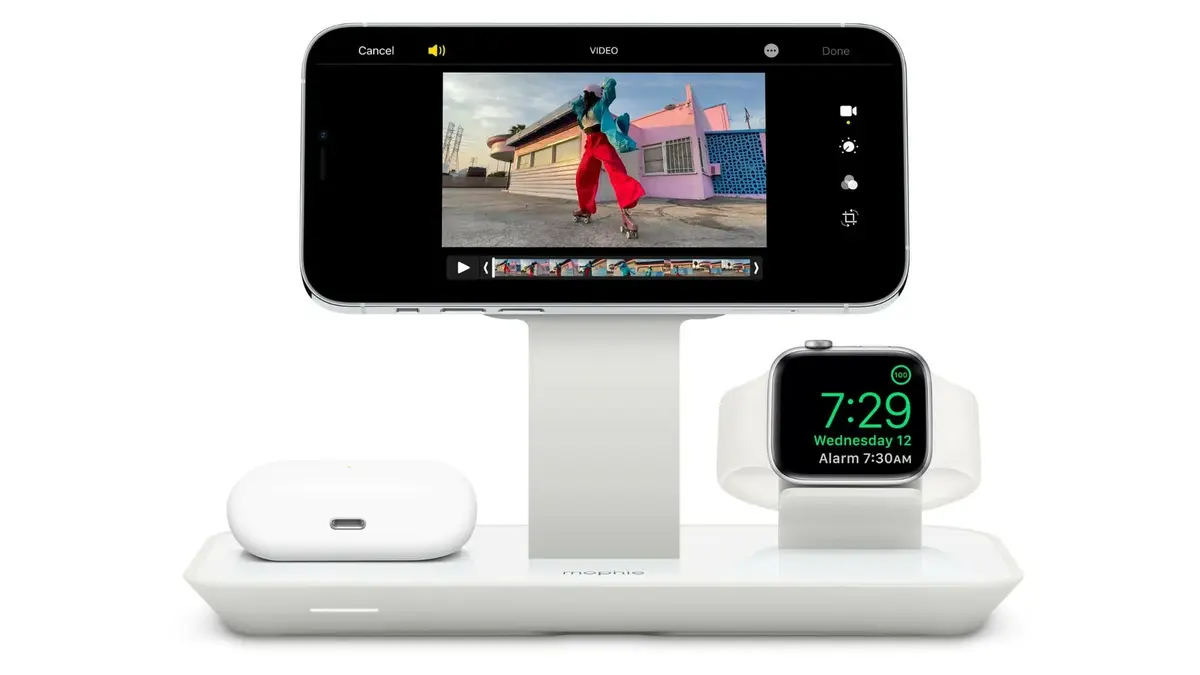 Mophie : un support de charge 3 en 1 compatible MagSafe (iPhone, AirPods, Apple Watch)