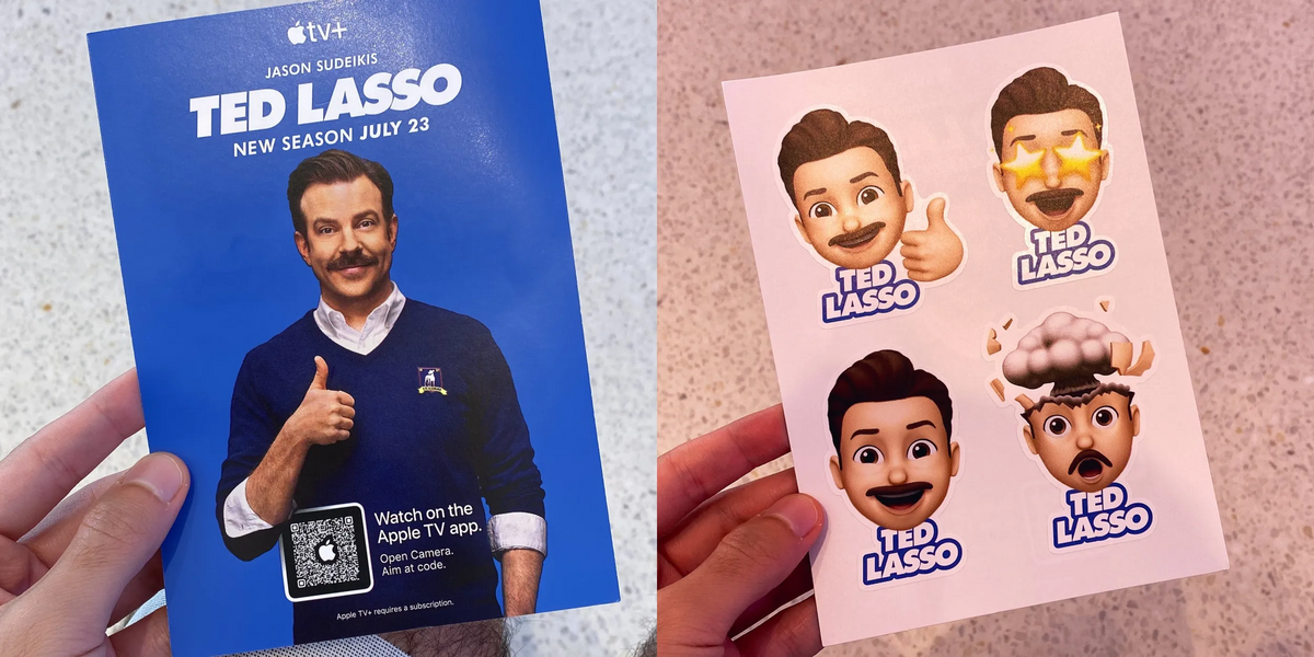 L'image du jour : des autocollants Ted Lasso distribués en Apple Store