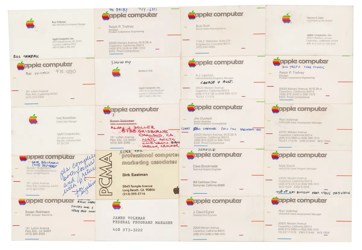 Steve Jobs : un nouveau lot d'objets personnels mis en vente (blousons, cartes...)