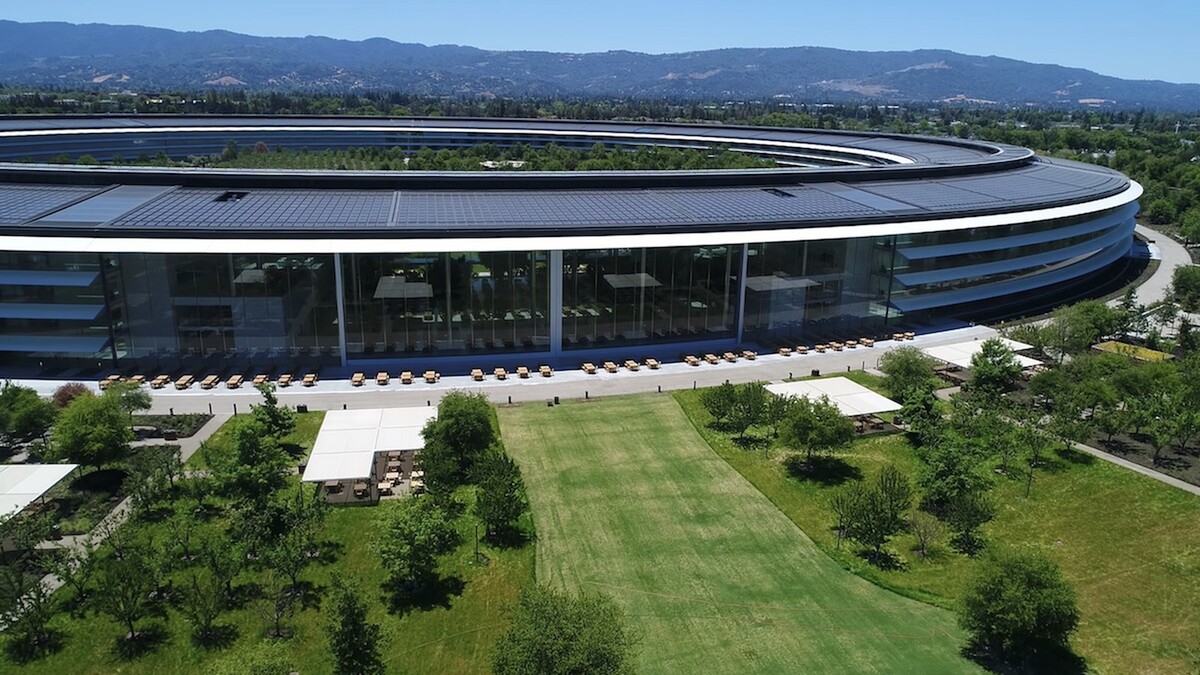 Apple Park : pas de reprise en présentiel avant janvier 2022